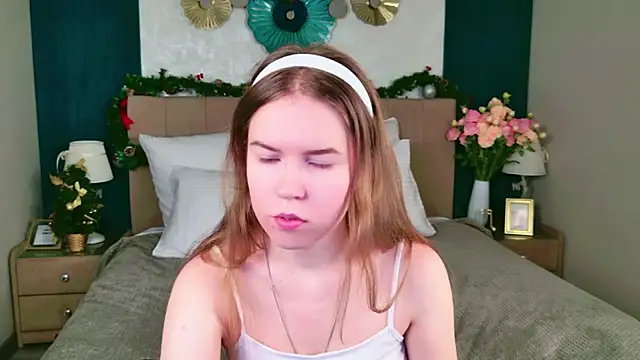 Alida Brice online show from December 2025 05:53:01 AM