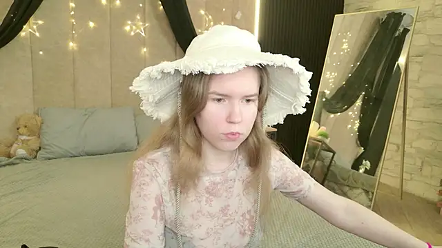 Alida Brice online show from May 2026 05:33:01 AM