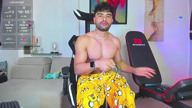 JordanRossie online show from November 2025 02:06:02 PM