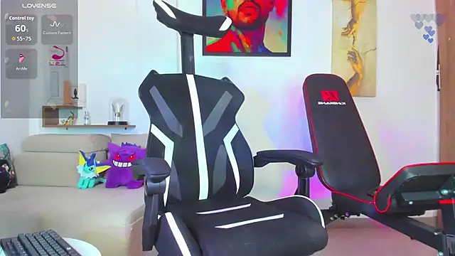 JordanRossie online show from November 2025 04:45:02 PM