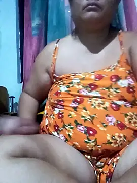 Snapshot of slutty_pinay12 chatting on December 2025 02:44:02 PM slutty pinay12 online show from December 2025 02:44:02 PM