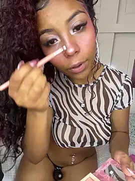 PrettyTiana  online show from November 2025 07:47:02 PM