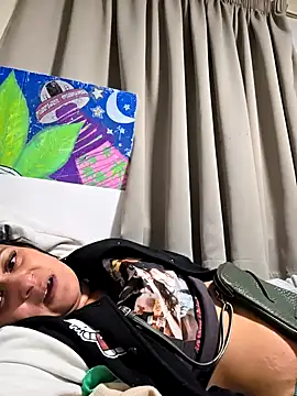 Trixtbang online show from September 2025 04:14:02 PM