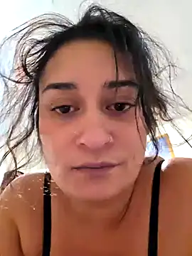 Trixtbang online show from October 2025 01:18:01 AM