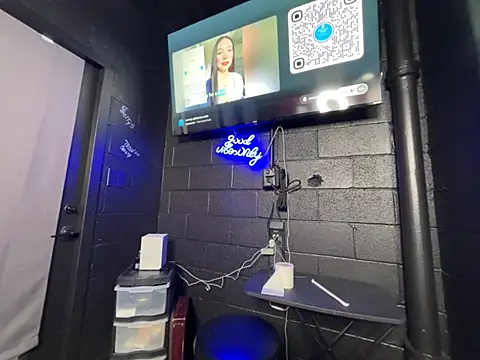 nymphoandthebeast69 online show from February 2026 05:26:02 PM