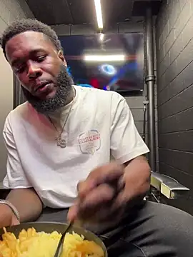 nymphoandthebeast69 online show from January 2026 09:32:01 PM