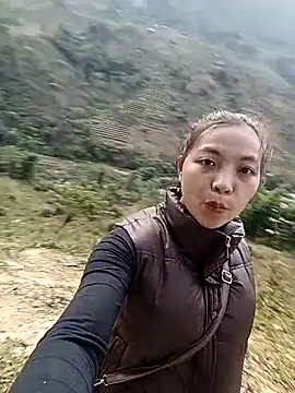 -Miu-98 online show from January 2026 01:42:02 AM