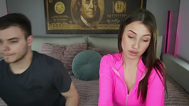 Snapshot of Vikki_George chatting on September 2025 07:47:01 PM Vikki George online show from September 2025 07:47:01 PM