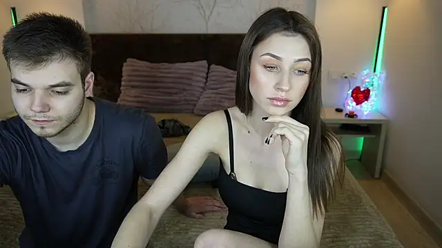 Snapshot of Vikki_George chatting on October 2025 07:47:01 PM Vikki George online show from October 2025 07:47:01 PM