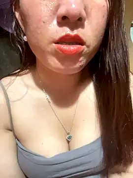 Snapshot of Luna-ass chatting on December 2025 12:04:01 PM Luna-ass online show from December 2025 12:04:01 PM