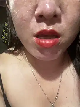 Snapshot of Luna-ass chatting on October 2025 01:02:02 AM Luna-ass online show from October 2025 01:02:02 AM