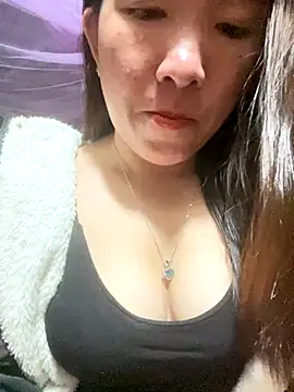 Snapshot of Luna-ass chatting on November 2025 11:54:01 AM Luna-ass online show from November 2025 11:54:01 AM