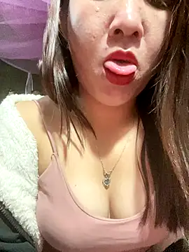 Snapshot of Luna-ass chatting on November 2025 12:00:01 AM Luna-ass online show from November 2025 12:00:01 AM