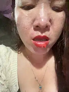 Snapshot of Luna-ass chatting on November 2025 12:20:01 AM Luna-ass online show from November 2025 12:20:01 AM