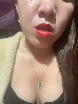 Luna-ass online show from March 2026 12:33:01 AM