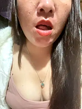 Snapshot of Luna-ass chatting on December 2025 01:24:02 PM Luna-ass online show from December 2025 01:24:02 PM