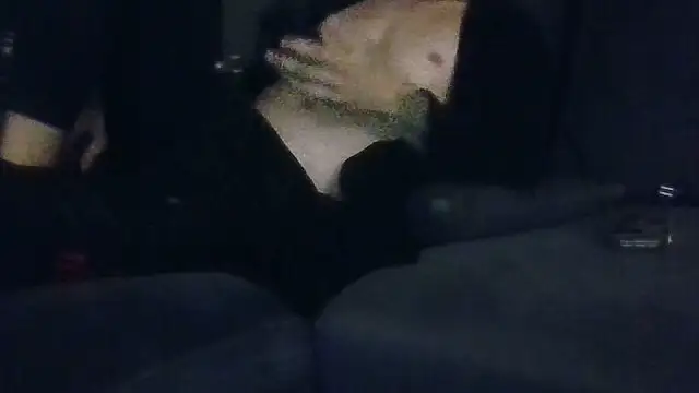 Snapshot of steef070 chatting on October 2025 06:33:01 PM steef070 online show from October 2025 06:33:01 PM