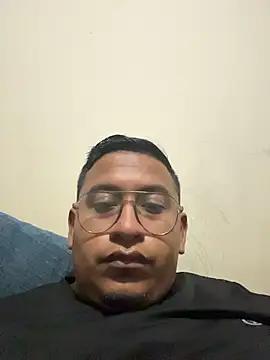 dannybs05 online show from November 2025 06:07:02 AM