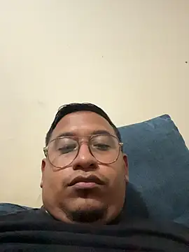 dannybs05 online show from November 2025 06:06:01 AM