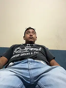 dannybs05 online show from November 2025 01:31:02 AM