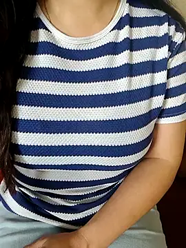 Snapshot of sassy_aly007 chatting on November 2025 06:17:01 AM sassy aly007 online show from November 2025 06:17:01 AM