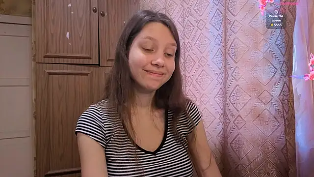 QutieDaSweet online show from December 2025 08:26:01 AM