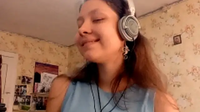 QutieDaSweet online show from September 2025 07:20:02 AM