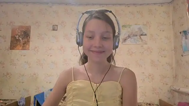 QutieDaSweet online show from October 2025 07:23:02 AM