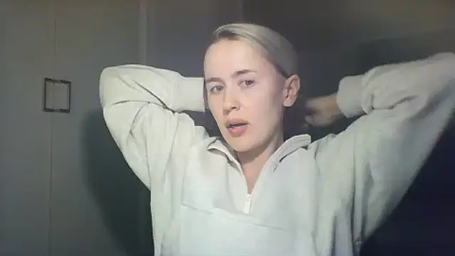 Snapshot of Frosian chatting on September 2025 07:54:02 PM Frosian online show from September 2025 07:54:02 PM