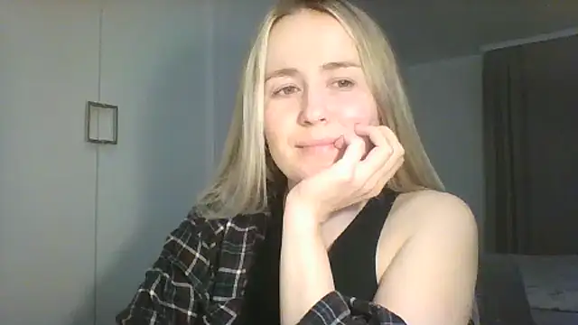 Snapshot of Frosian chatting on October 2025 10:34:01 PM Frosian online show from October 2025 10:34:01 PM