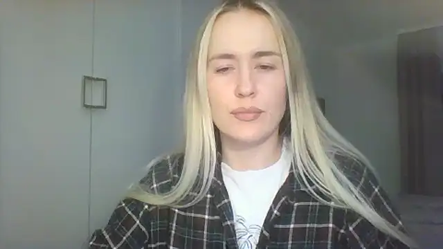 Snapshot of Frosian chatting on October 2025 03:13:02 PM Frosian online show from October 2025 03:13:02 PM