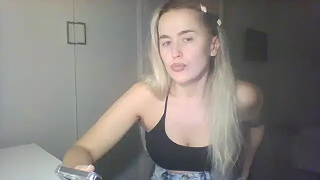 Snapshot of Frosian chatting on September 2025 02:35:01 PM Frosian online show from September 2025 02:35:01 PM