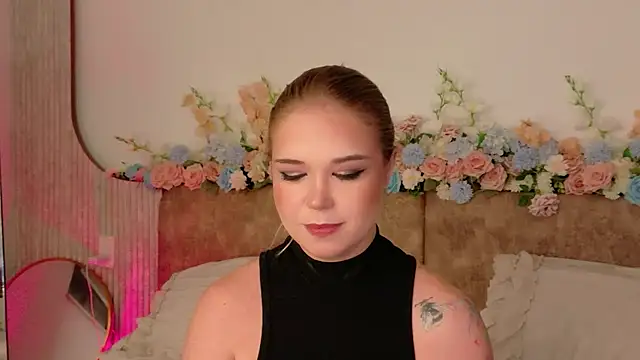 Lilith Bonheur online show from May 2026 07:52:01 PM
