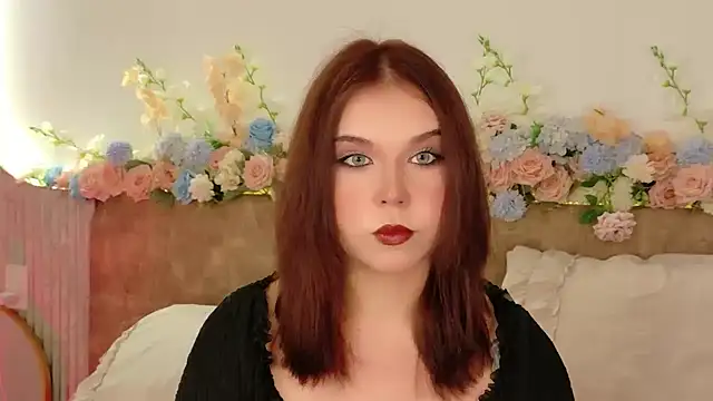 Lilith Bonheur online show from May 2026 11:02:01 AM