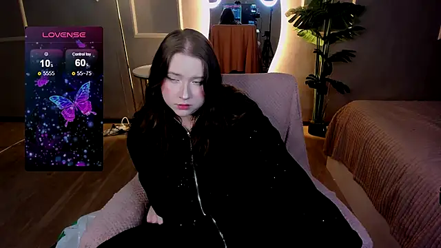 Selena Muse online show from November 2025 05:22:01 AM