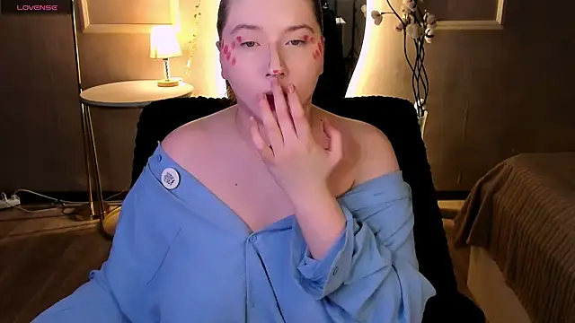 Selena Muse online show from February 2026 01:29:01 PM