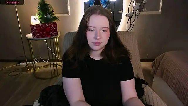 Selena Muse online show from December 2025 01:28:01 PM