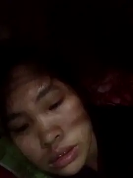 Luyen004 online show from September 2025 12:42:02 PM