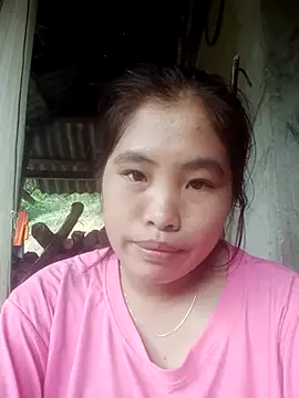 Luyen004 online show from October 2025 01:09:01 AM