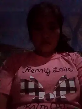 Luyen004 online show from September 2025 12:36:01 AM