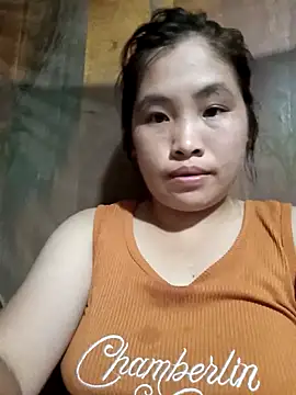 Luyen004 online show from April 2026 12:44:02 PM