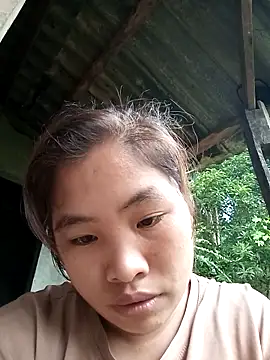 Luyen004 online show from April 2026 11:22:01 PM