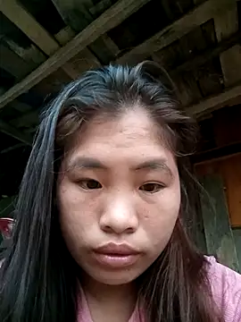 Luyen004 online show from March 2026 11:03:02 PM