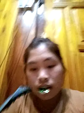 Luyen004 online show from March 2026 01:04:01 PM