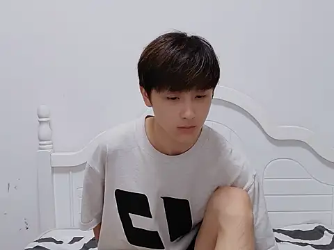 Snapshot of xiaoyi2563 chatting on September 2025 12:38:02 PM xiaoyi2563 online show from September 2025 12:38:02 PM