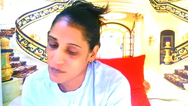 IndianSexcSmyle online show from April 2026 05:32:01 AM