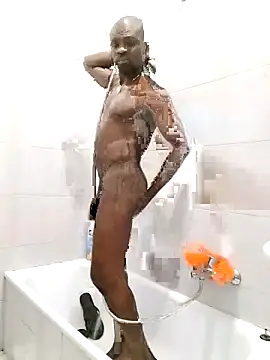 Kwasi-a online show from November 2025 06:44:01 PM