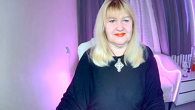 EmmaEllison online show from November 2025 07:01:02 AM