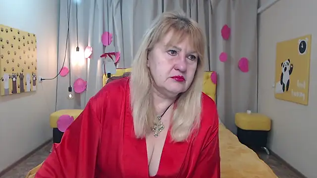 EmmaEllison online show from April 2026 06:09:02 AM