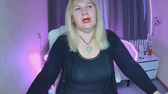 EmmaEllison online show from November 2025 06:50:01 AM